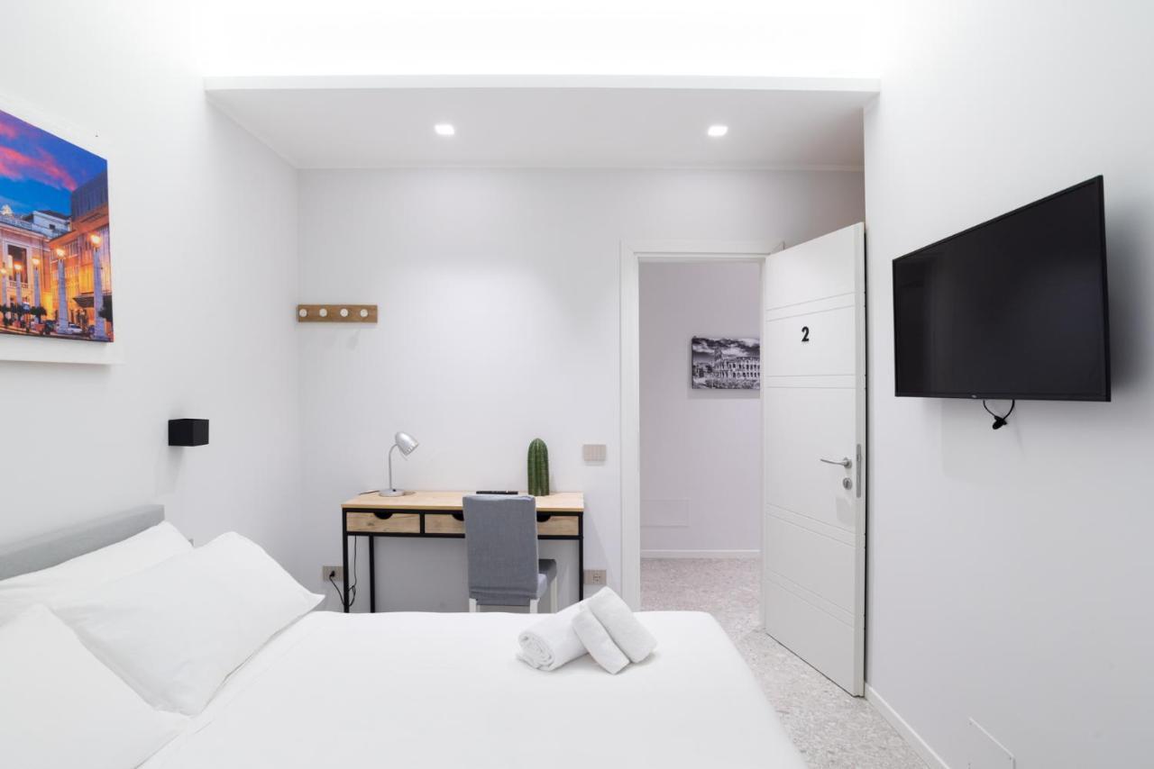 White Home Suite And Rooms Roma Exterior foto