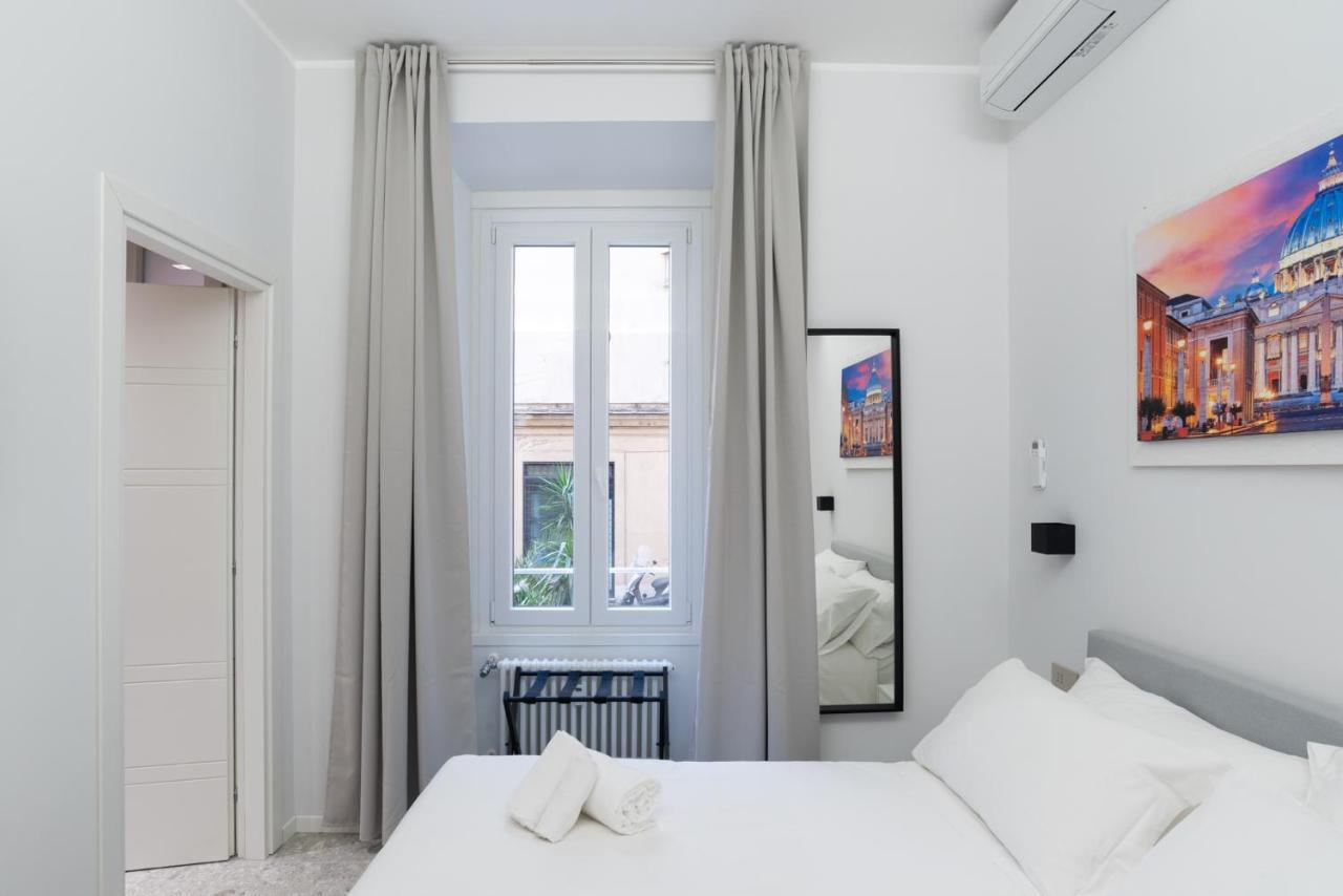 White Home Suite And Rooms Roma Exterior foto